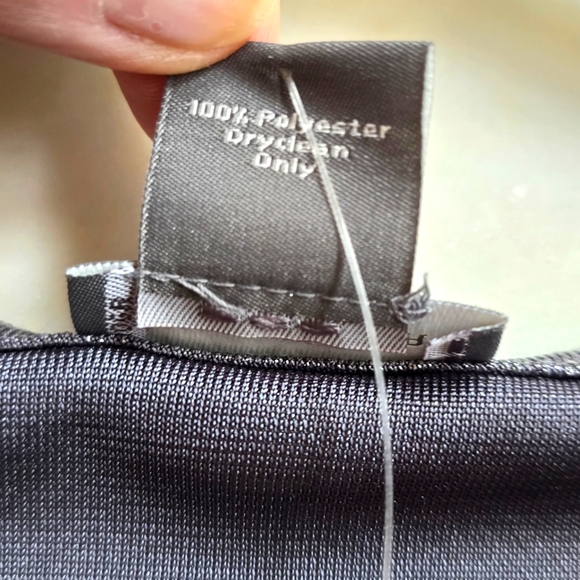 NWT Ann Taylor metallic silver top size medium - Picture 11 of 14